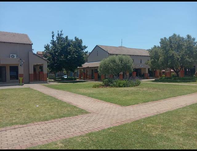 2 BEDROOM APARTMENT FOR SALE IN THERESA PARK